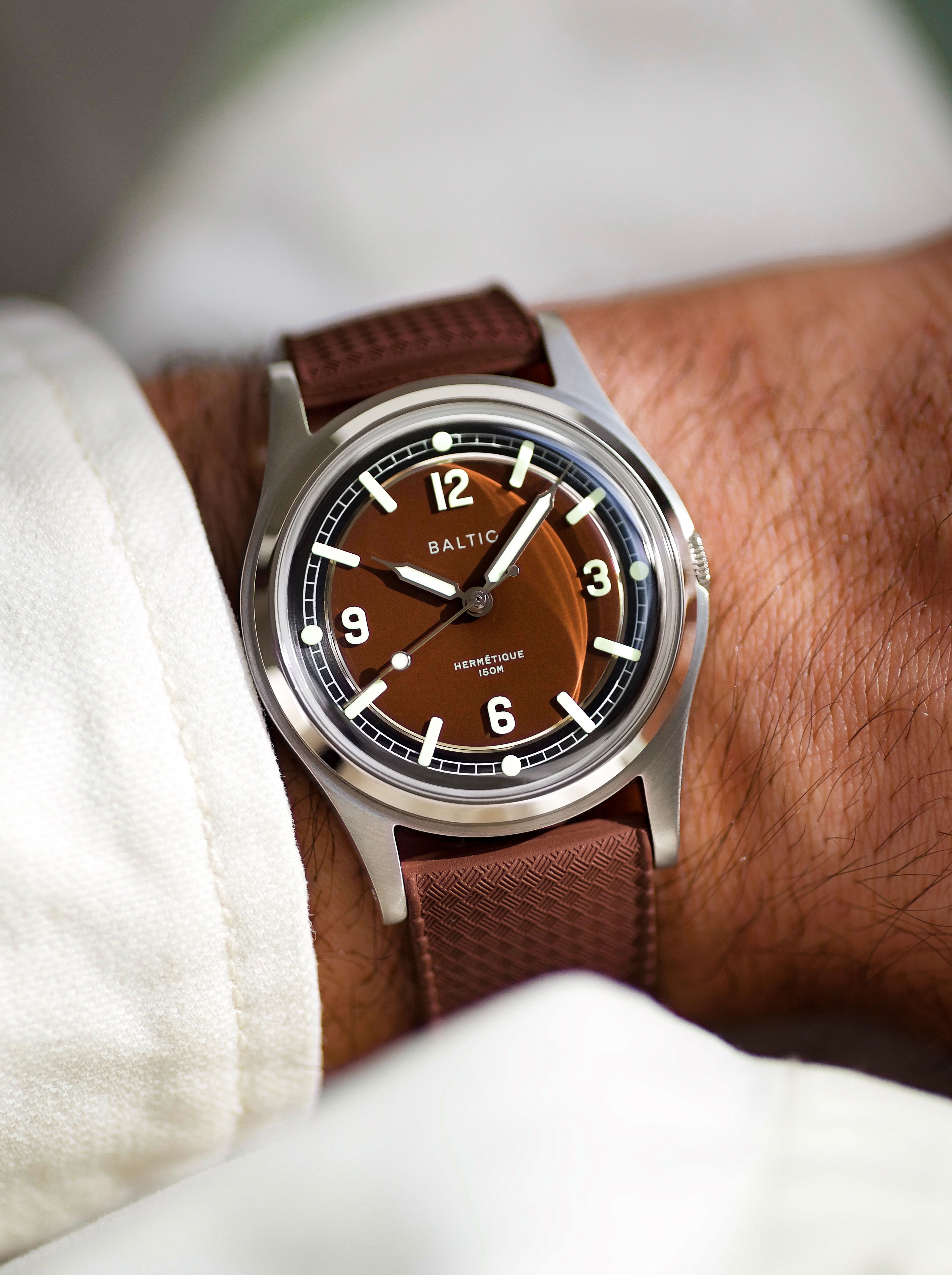 Hermétique Tourer - Brown